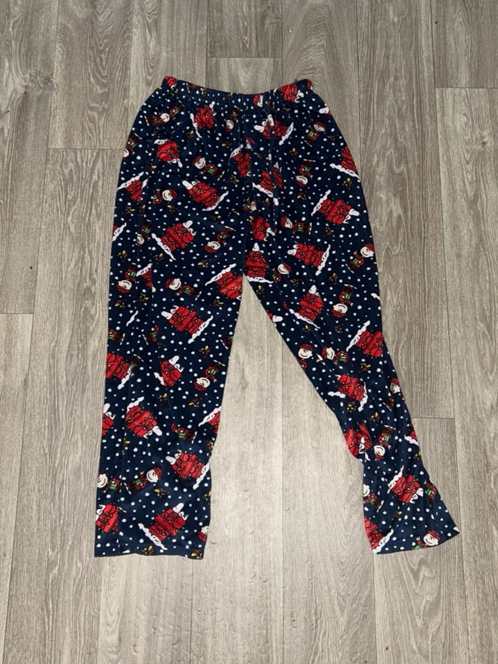 Woman’s Navy Holiday Print Lounge Pants